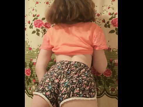 ❤️ Seksīga jauna skaistule izģērbjas no šortiem kamerā ❤ Anāls video pie porno lv.sexogolic-info.ru ️❤